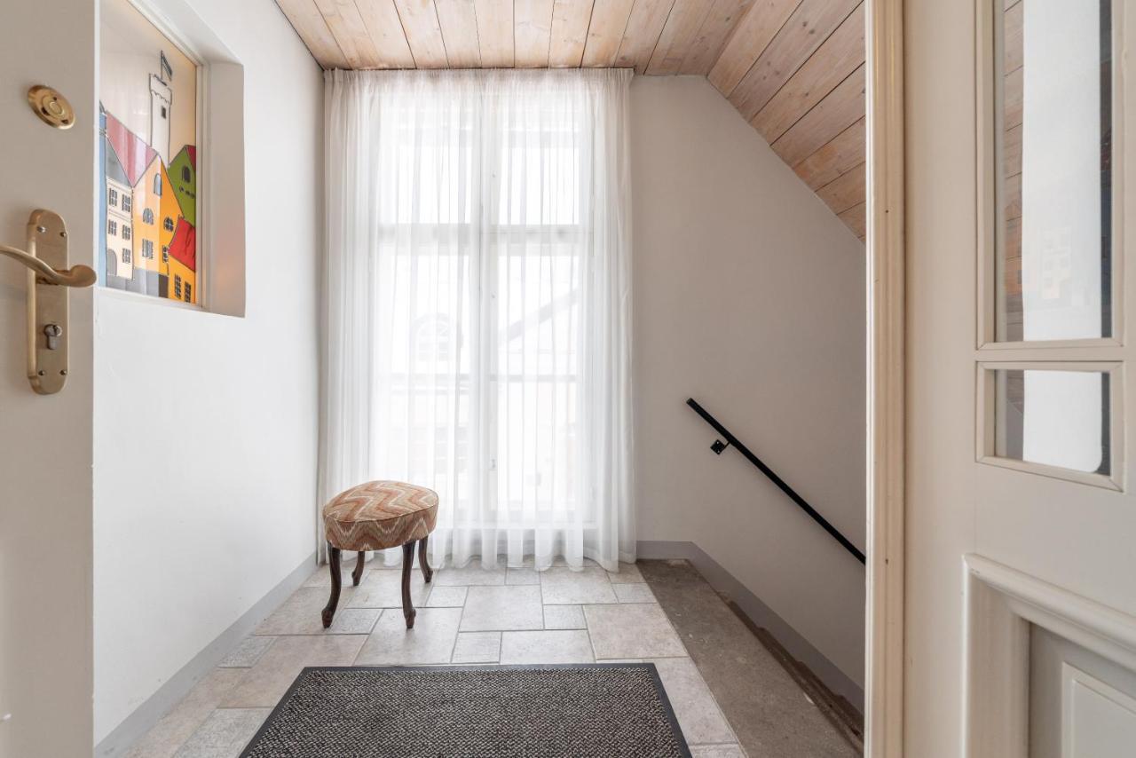 Apartment Old Town - Premium Medieval House Tallinn